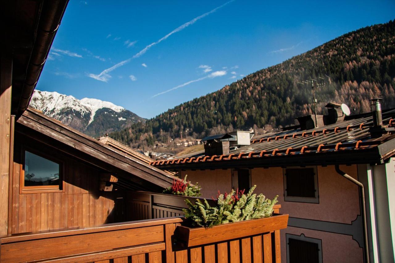 Residenza Marconi Aparthotel Pinzolo Kültér fotó